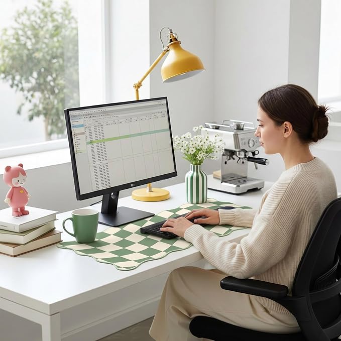 Copkim 1 Pcs Scalloped Green Checkered Desk Mat 31.5 x 11.8 Inch Large Cute Mouse Pad Computer Mat Non Slip Waterproof Rubber Base with Border Stitching Soft Keyboard Pad for Home Office Gaming Makeup