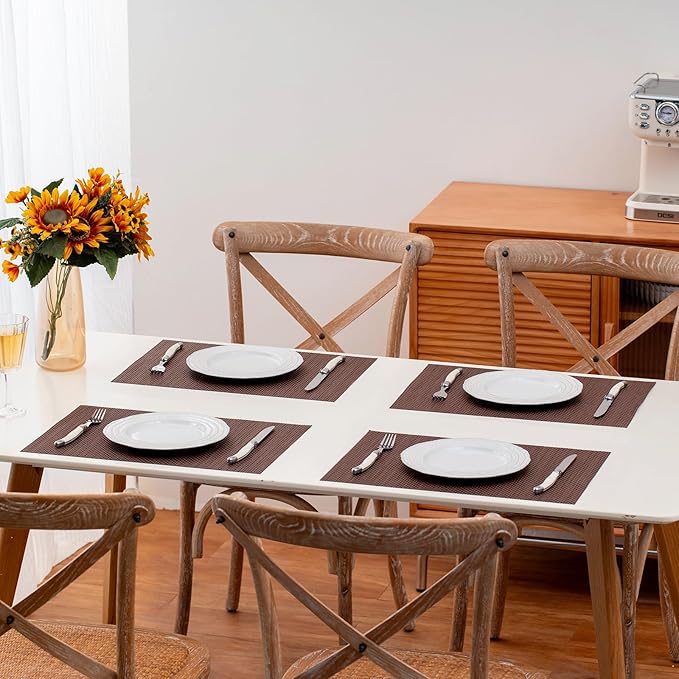 Placemats Set of 4, Heat Resistant Place Mats, Washable PVC Table Mats, Woven Vinyl Plastic Placemats for Dining Table, Non-Slip Stain Resistant Kitchen Table Placemats Easy to Clean?Dark Brown?