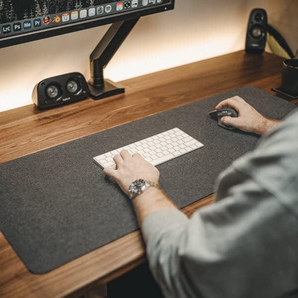 Desky Felt Desk Pad – Small 11 x 8.6 Inch, Wool Felt Desk Mat with Anti-Slip Base – Light Grey – Keyboard & Mouse Surface for Office, Home, or Laptop Use