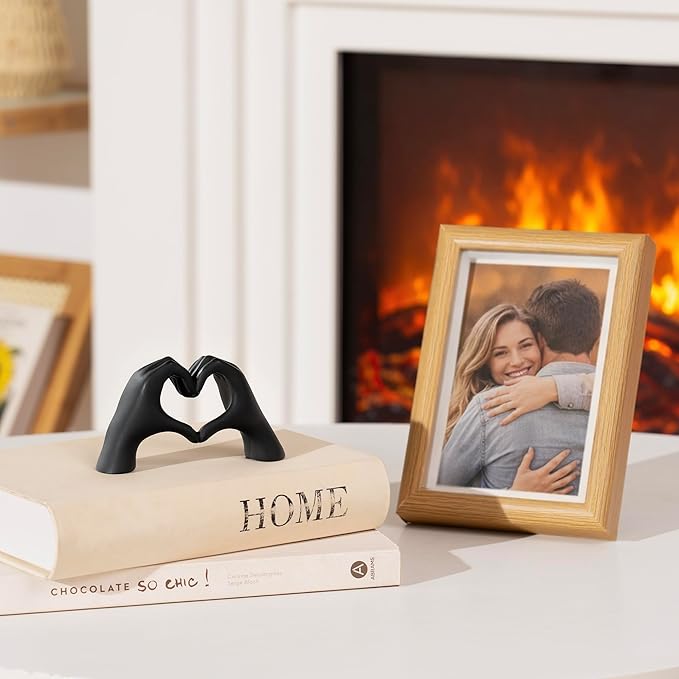 Black Decor Living Room – Mini Small Heart Hands Sculpture – Shelf Decor Aesthetic – Cute Home Accent Table & Shelves – Love Statue - Gifts Girlfriend, Wife, Women, Teen Girls, Valentine (Black, Mini)