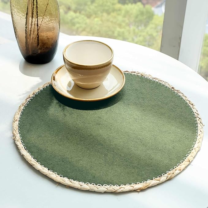 Noctiflorous 13 Inch Round Felt Placemats Set of 6 Heat Resistant Washable Non-Slip Table Place Mats for Kitchen Dining Table(Green, 6)