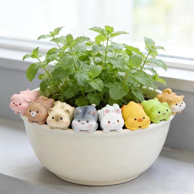 Computer Monitor Decor,Computer Monitors Decors Figurines,Personalized Animal Collectible Figurines, Monitor Decor for Home, Office,Car Decoration (Green)