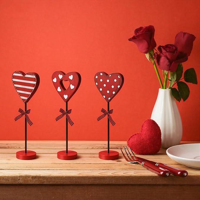 Smile Valentine's Day Heart - Shaped Wooden Table Decor Set with Red Bases & Ribbon Accents, Valentine Indoor Decoration