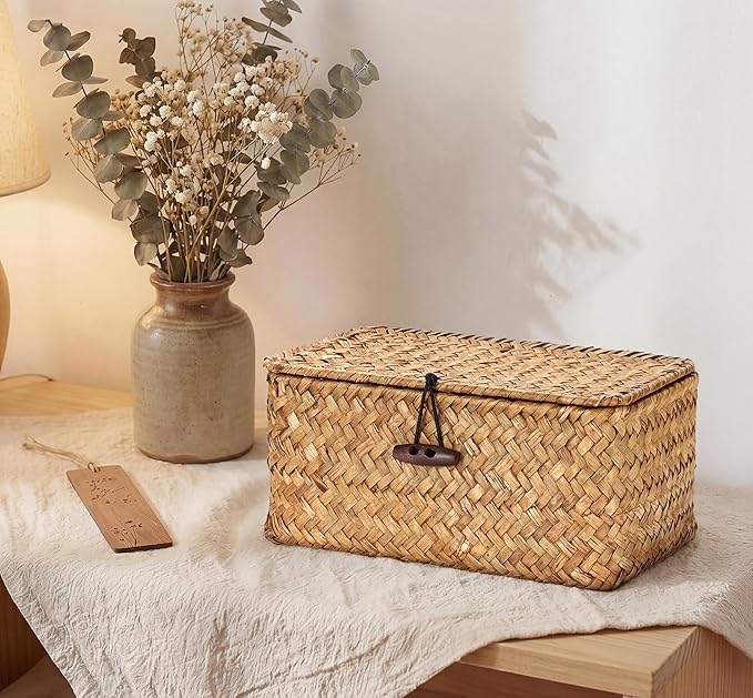 Hipiwe Mini Seagrass Basket with Lid Decorative Shelf Basket Box Multipurpose Desktop Organizer, Caramel 7.0" x 4.3" x 3.3"