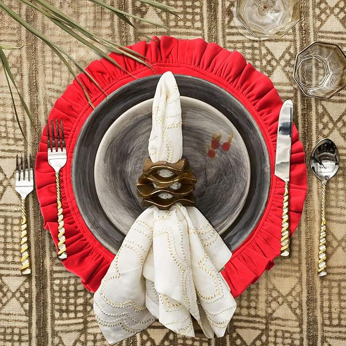 15 Inch Velvet Round Placemat with Ruffle for Dining Table Outdoor Placemats Non-Slip Washable for Gathering, Occasional Decoration and Family Parties Celebrations Set of 4, Red