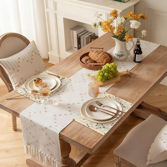 Placemats Set of 6, Animal Cute Giraffe Linen Placemats 12x18 Inch, Heat Resistant Table Mats, Washable Non Slip Place Mats for Dining Table Kitchen Home