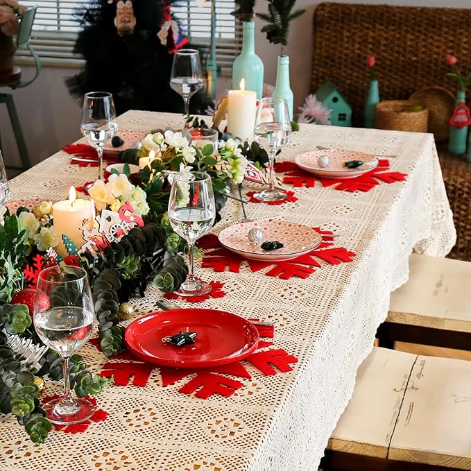 Noctiflorous Round Felt Placemats with Coasters Set of 6 Diameter 13 inch Non Slip Place Mats Heat Resistant Durable Tablemats Fall Table Decorations for Dining Table(Christmas Red, 6)