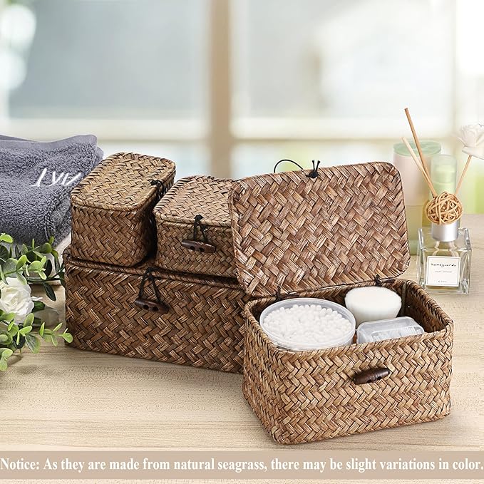 Hipiwe Mini Seagrass Basket with Lid Wicker Storage Basket Small Handwoven Multipurpose Desktop Baskets Home Decor, 4.3"L x 2.5"W x 2.1"H